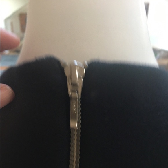 Little black dress in a European design. - Picture 11 of 13